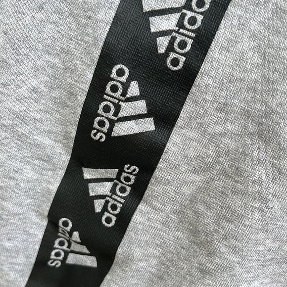 EUC Adidas turtleneck cropped sweatshirt - Picture 9 of 15